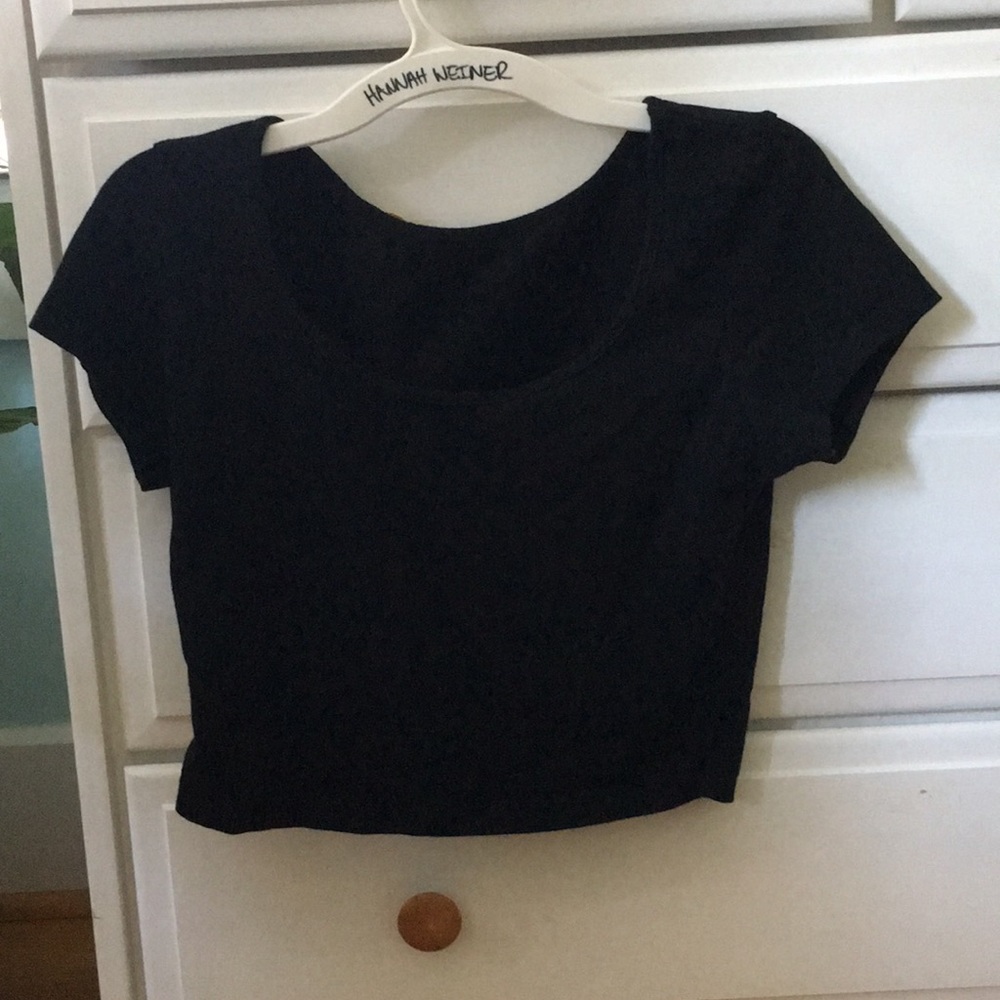 Basic Black Crop Top